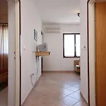 Apartman With A Parking Space Kukljica, Ugljan - 8196