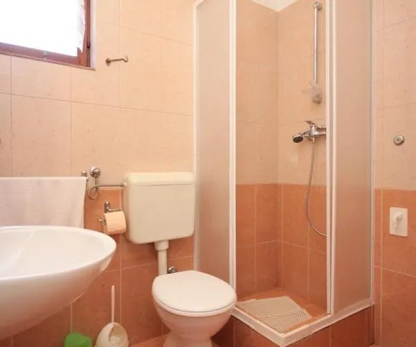 With A Parking Space Kukljica, Ugljan - 8196 Apartament
