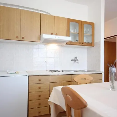 With A Parking Space Kukljica, Ugljan - 8196 Apartman